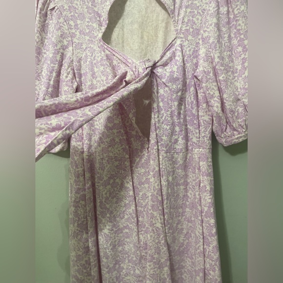 Lilac and white floral midi dress - Picture 4 of 4
